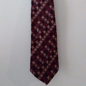 Tie large 70's style